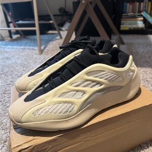 Yeezy 700 v3  Men's Cream and Black Runner Sneakers